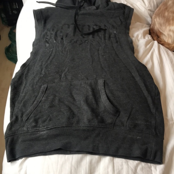 Victoria’s Secret sport top - Picture 2 of 3